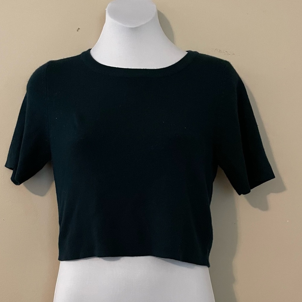 Green knit crop top